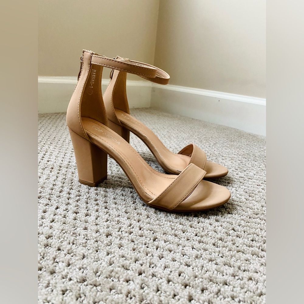 TOP MODA 3-inch Block Heel in Nude
